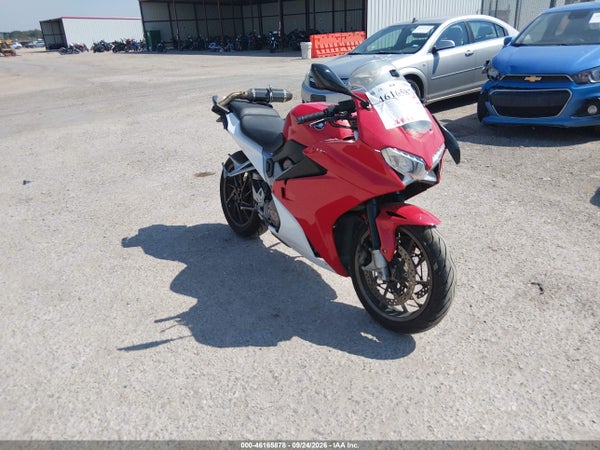 2014 Honda Vfr800