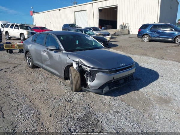 2025 Kia K4