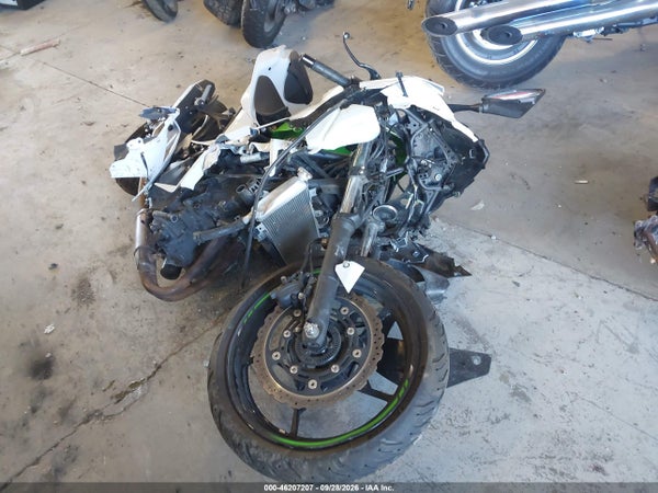 2022 Kawasaki Ex400