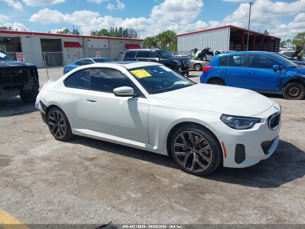 2024 BMW 230i