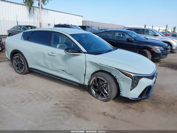 2026 Kia K4
