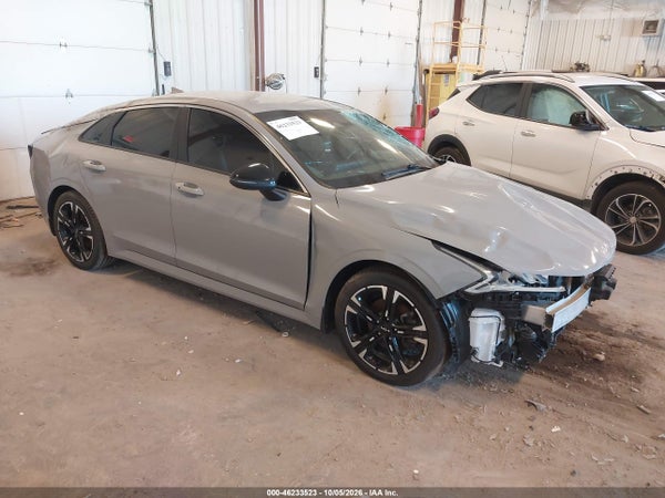 2022 Kia K5