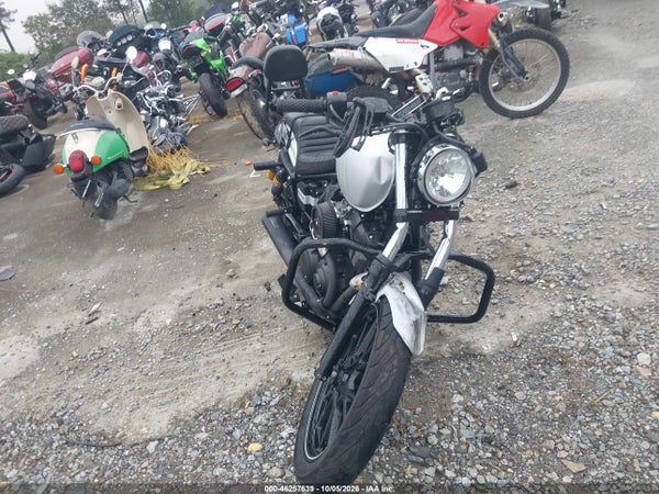 2015 Yamaha Xvs950