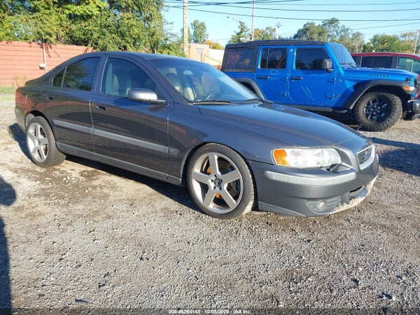 2004 Volvo S60