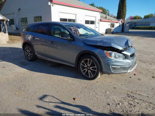 2017 Volvo V60 Cross Country