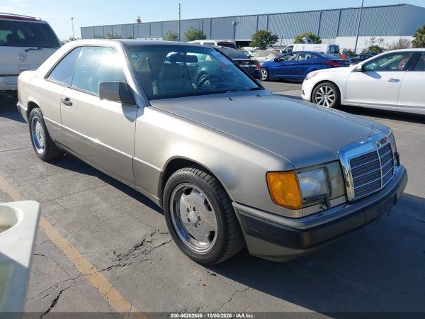 1990 Mercedes-Benz 300