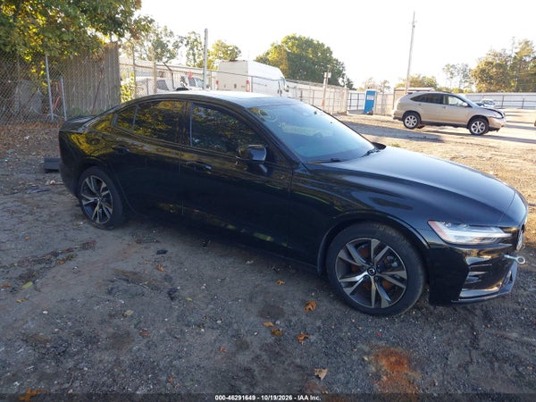 2023 Volvo S60