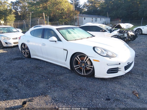 2015 Porsche Panamera