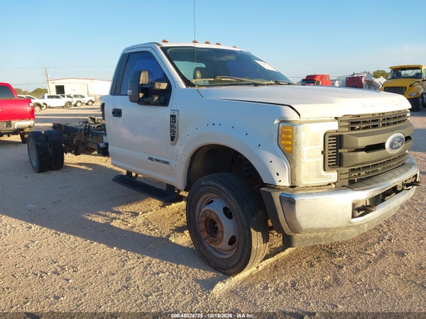 2017 Ford F-550 Chassis