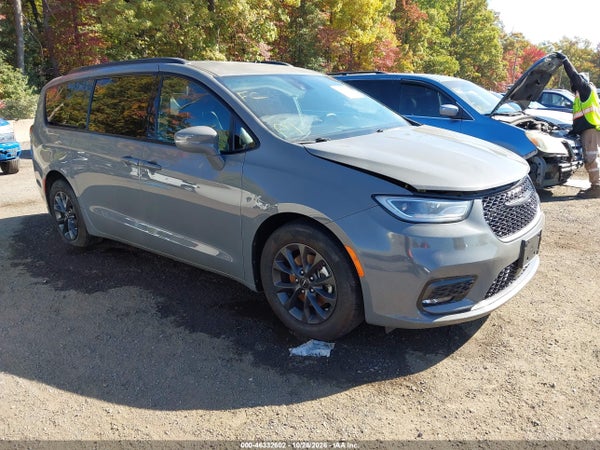 2022 Chrysler Pacifica
