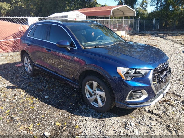 2022 Audi Q3