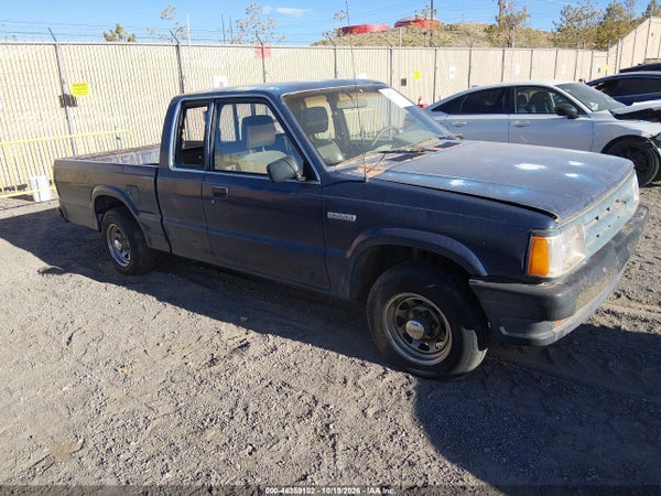 1990 Mazda B2200