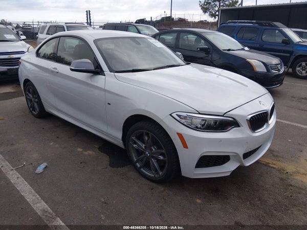 2016 BMW M235i