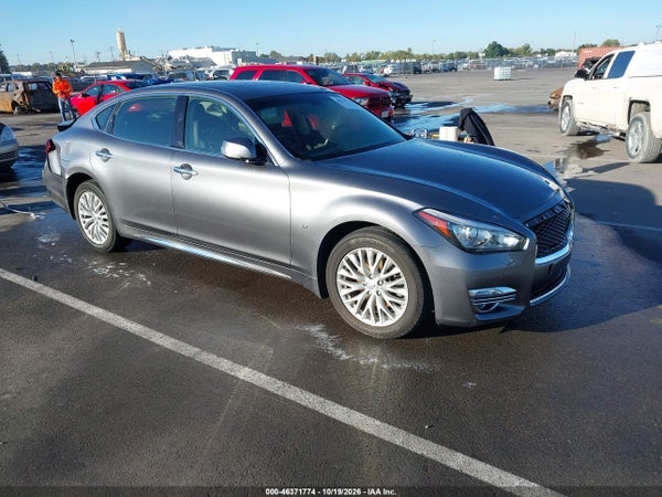 2016 Infiniti Q70l
