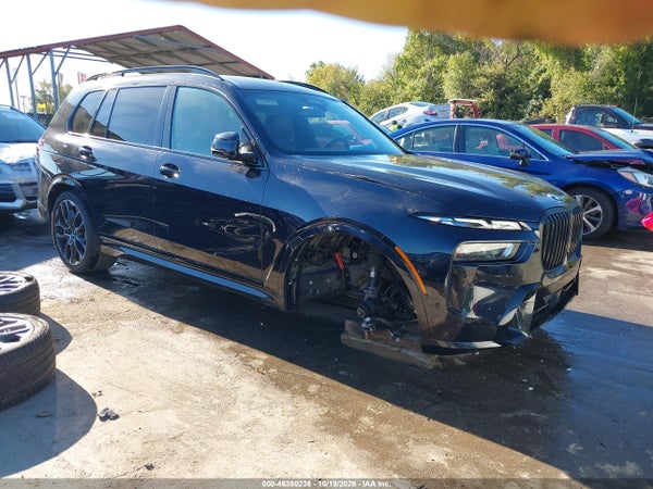 2023 BMW X7