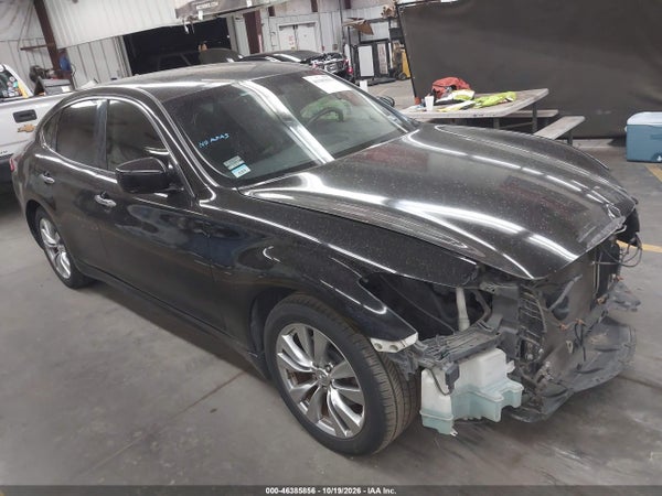 2012 Infiniti M37