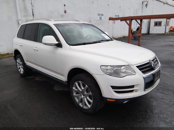 2009 Volkswagen Touareg 2