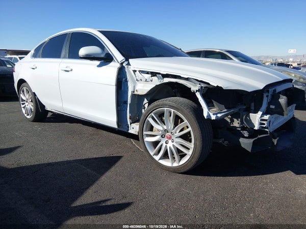 2018 Jaguar Xf
