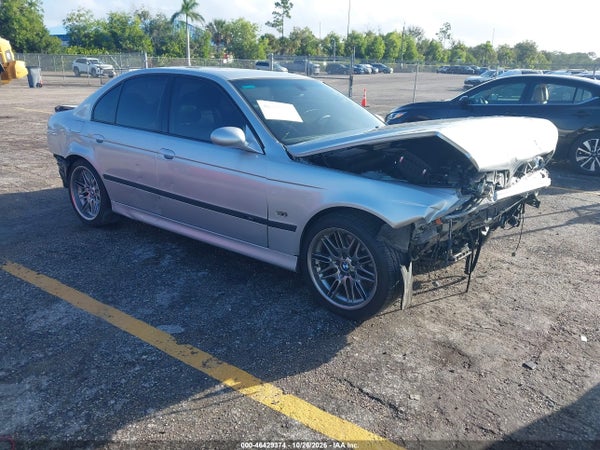 2002 BMW M5