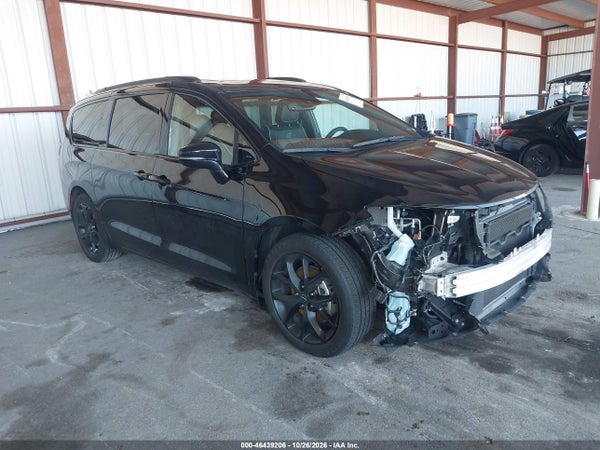 2025 Chrysler Pacifica