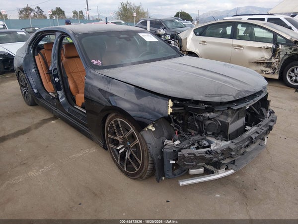2023 BMW 740