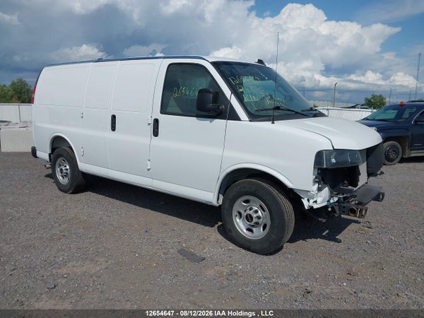 2025 GMC Savana Cargo