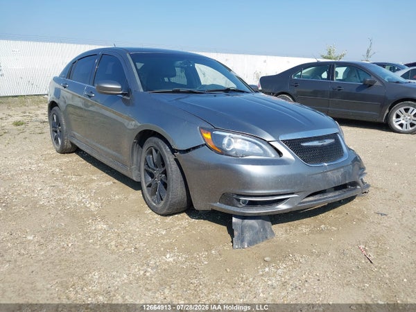 2013 Chrysler 200