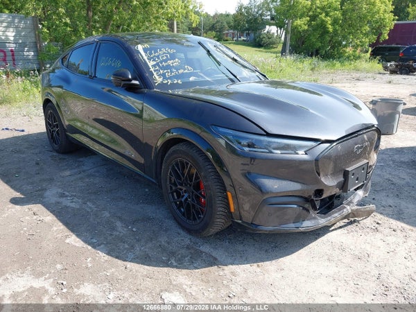 2022 Ford Mustang Mach-E