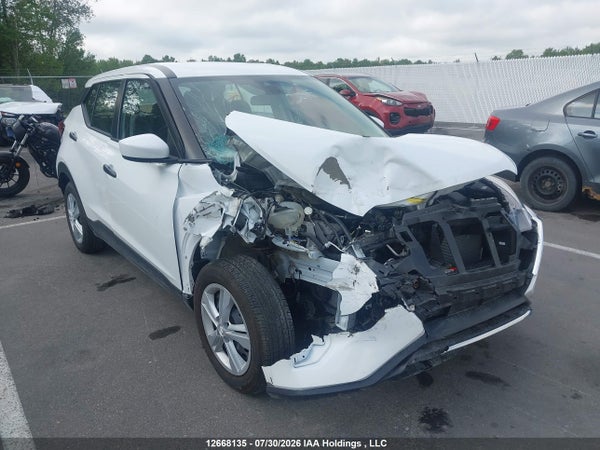 2025 Nissan Kicks Play