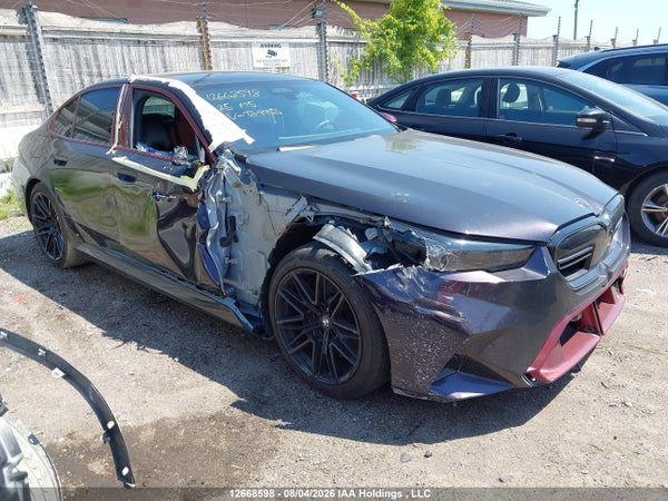 2025 BMW M5