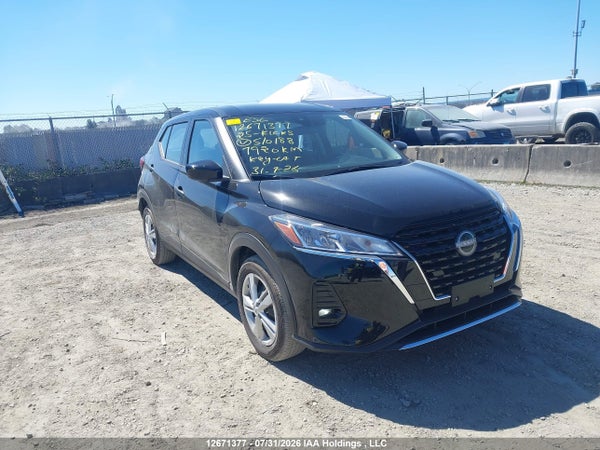 2025 Nissan Kicks Play