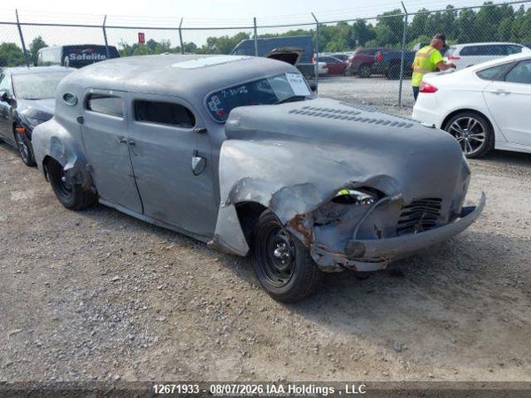 1941 Ford Super Deluxe