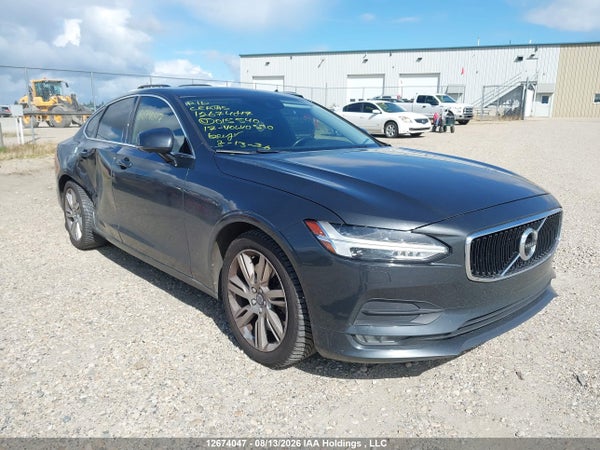 2017 Volvo S90