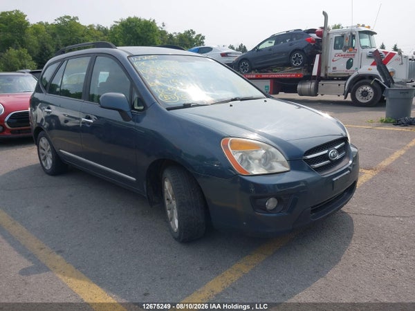 2010 Kia Rondo
