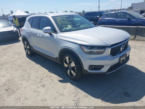 2020 Volvo Xc40