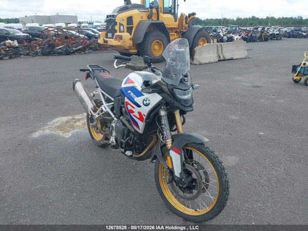 2024 BMW F 900
