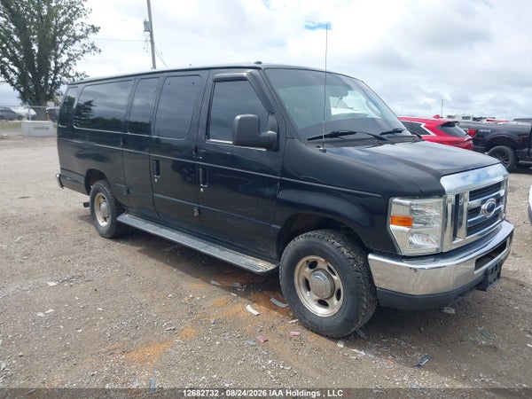 2013 Ford E-350 Super Duty