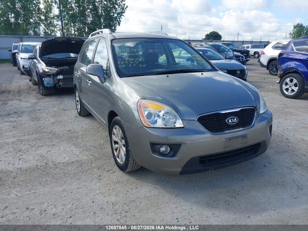 2011 Kia Rondo