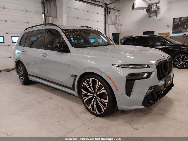 2025 BMW X7