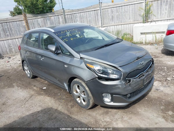 2015 Kia Rondo