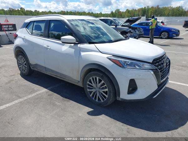 2025 Nissan Kicks Play