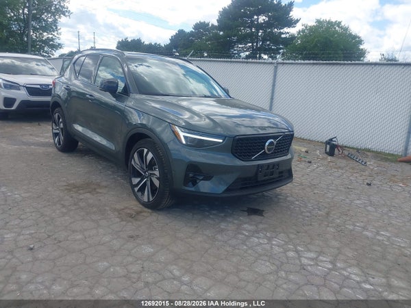 2026 Volvo Xc40