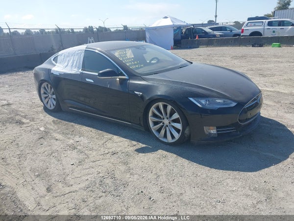 2015 Tesla Model S
