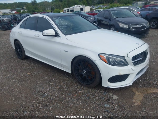 2015 Mercedes-Benz C 400