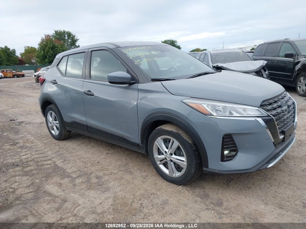 2025 Nissan Kicks Play