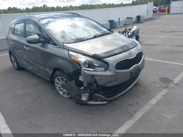 2014 Kia Rondo