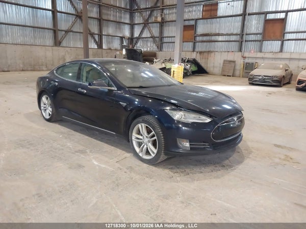 2014 Tesla Model S