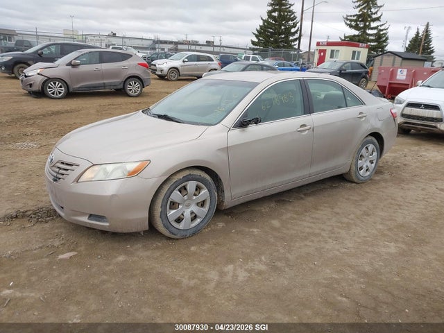 TOYOTA CAMRY - 2