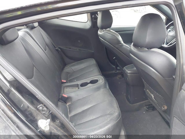 HYUNDAI VELOSTER TURBO - 8