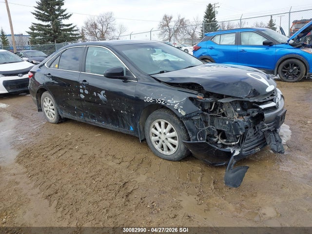 TOYOTA CAMRY - 1